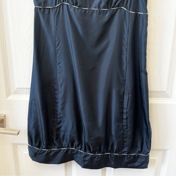 Sunner Silk Mini Slip Dress Sweetheart Neck Spaghetti Strap in Navy Blue Size 6 - Picture 3 of 8